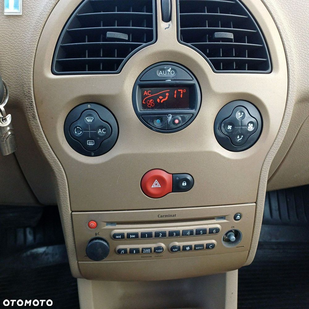 Renault Modus - 13