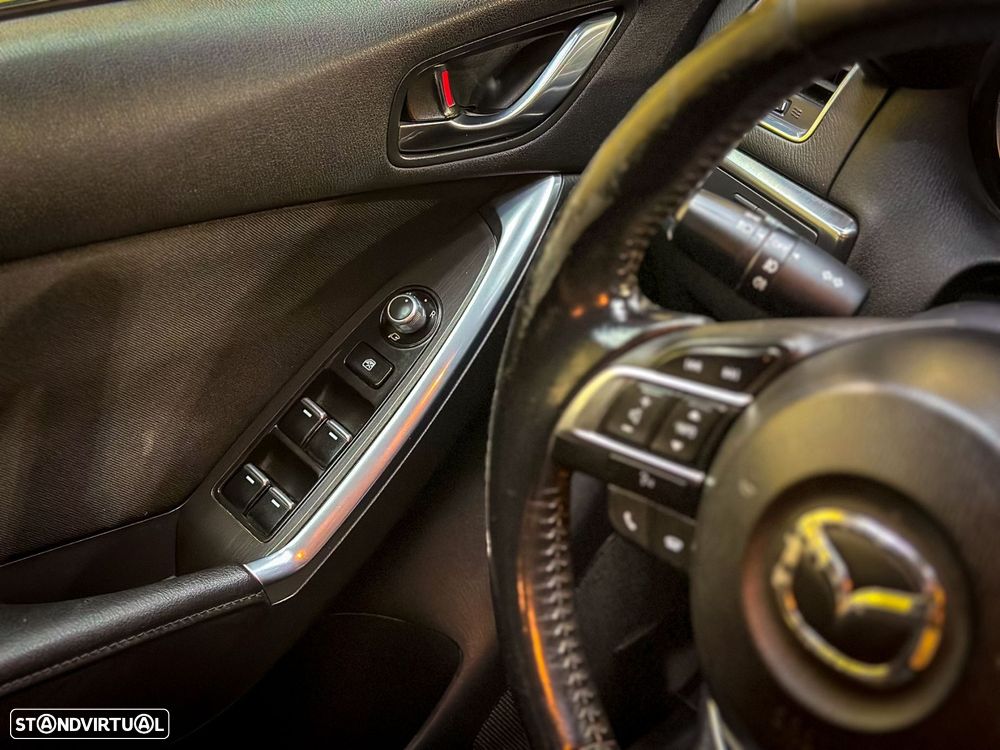 Mazda CX-5 2.2 D Essence - 23