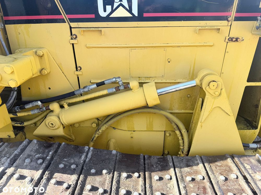 Caterpillar CAT D4C - 10