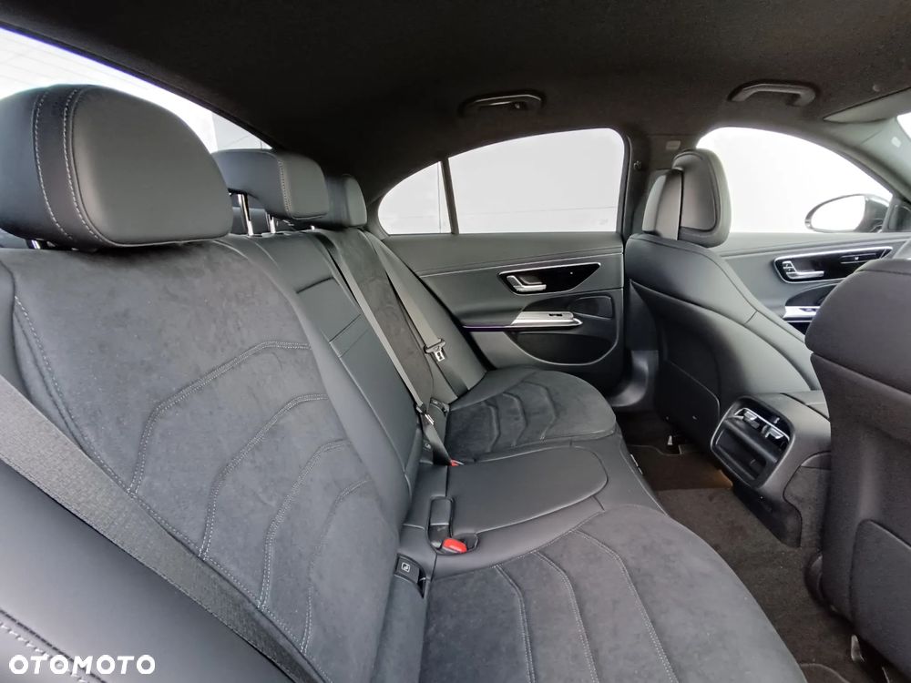 Mercedes-Benz Klasa E - 6