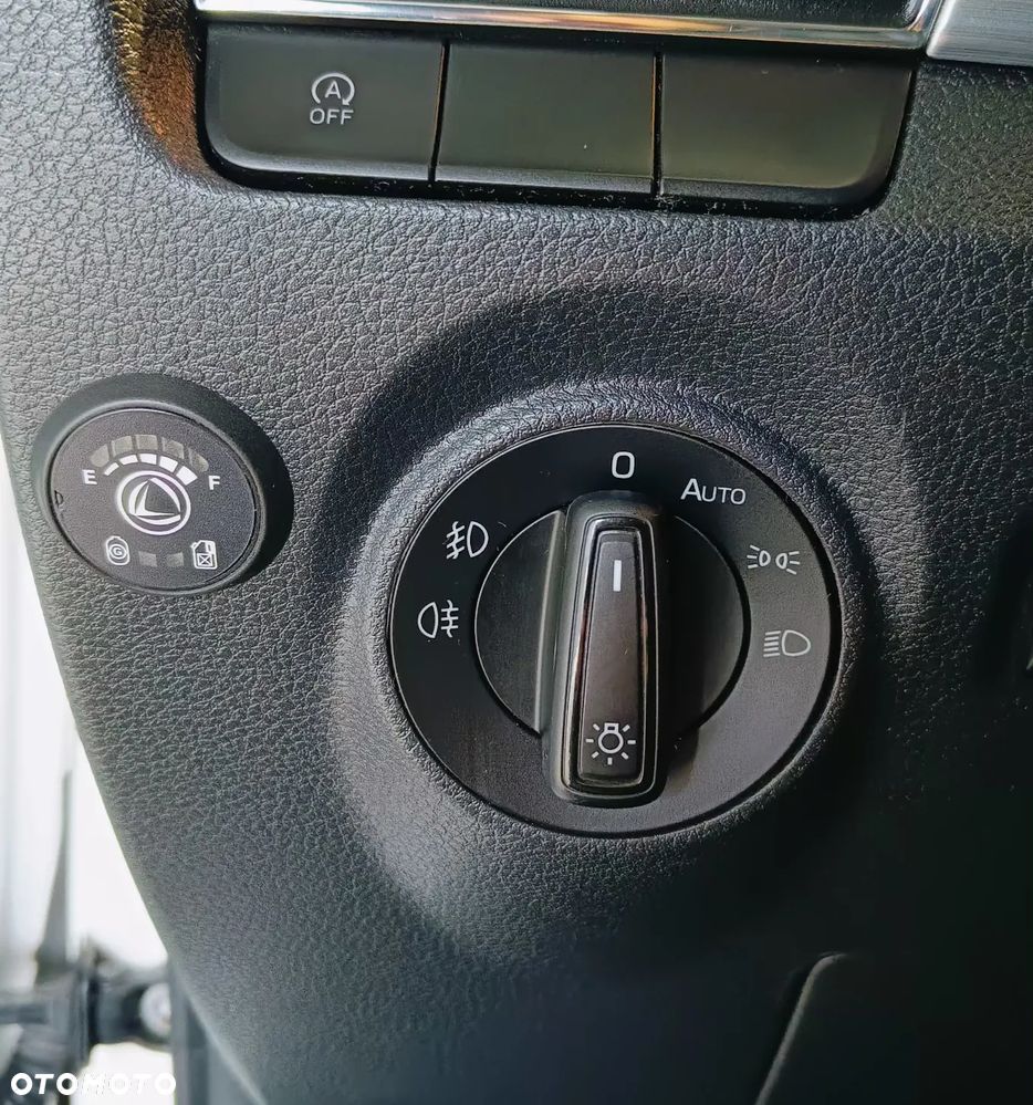 Skoda Fabia 1.0 Ambition Plus - 9