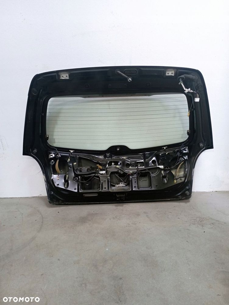 MAZDA 323F KLAPA BAGAŻNIKA Z SZYBĄ GOŁA - 2