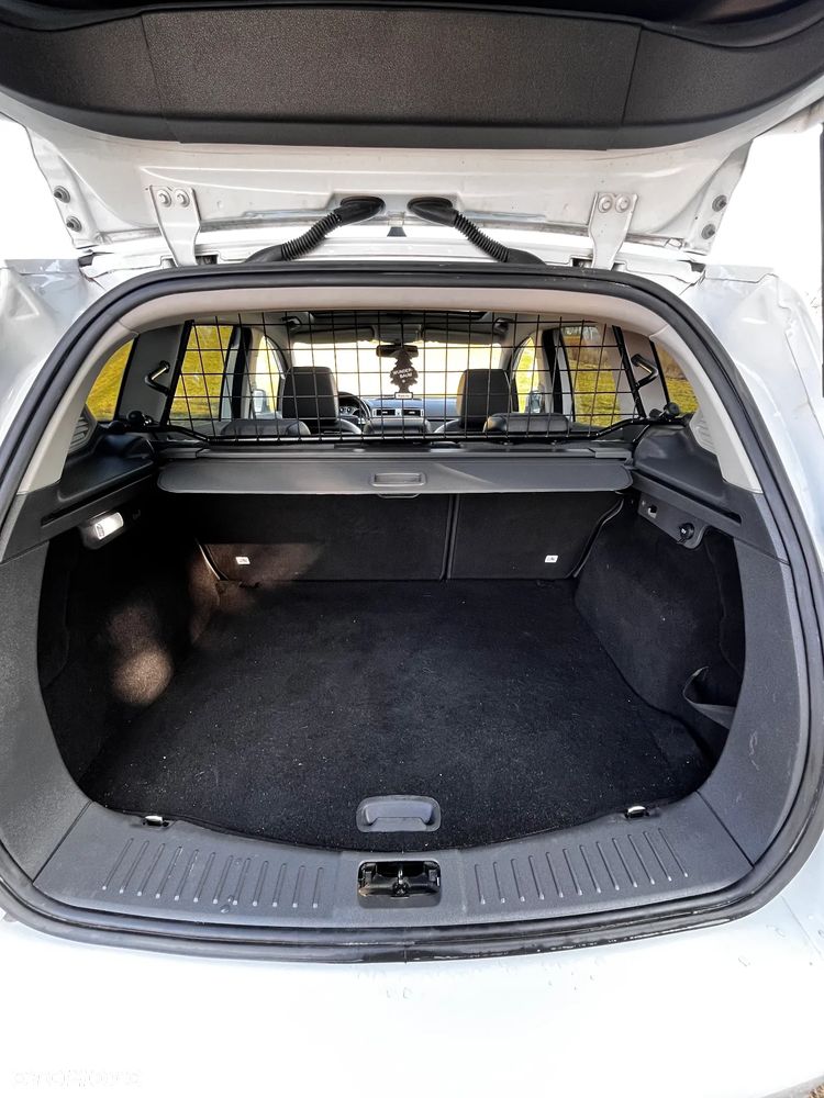 Ford Kuga 2.0 TDCi 4x4 Titanium - 8