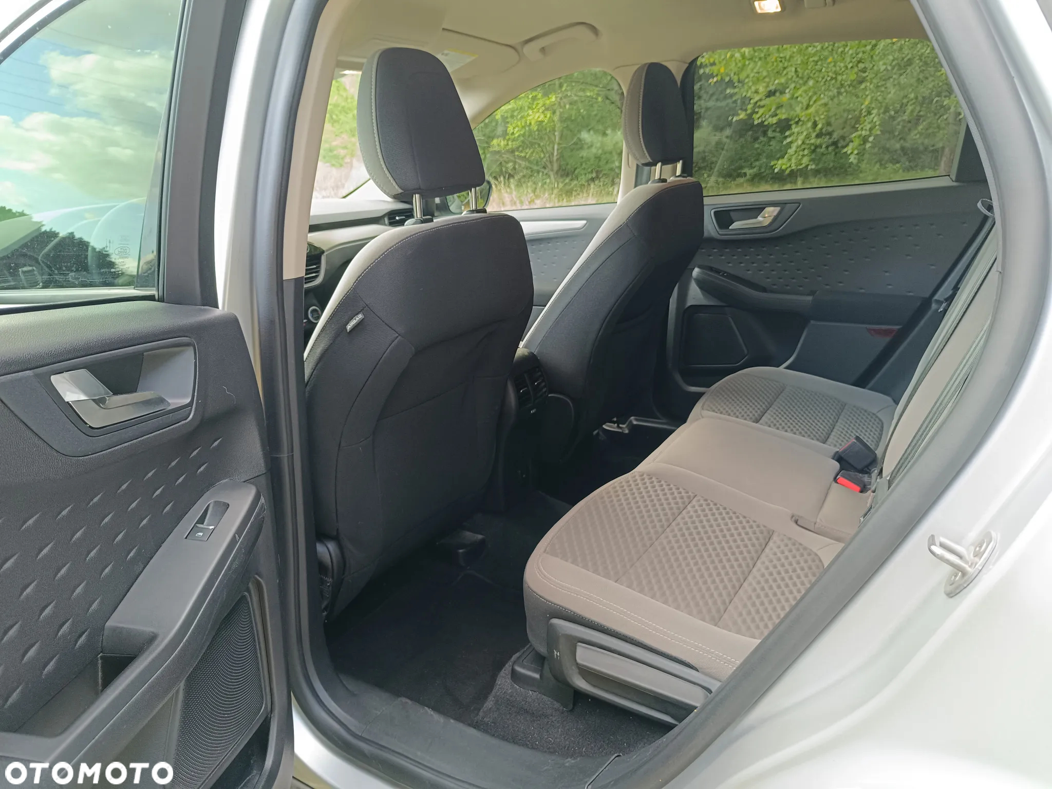 Ford Kuga - 16