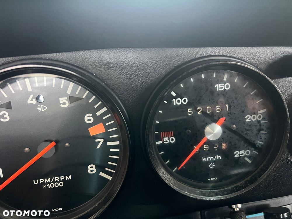 Porsche 911 - 23