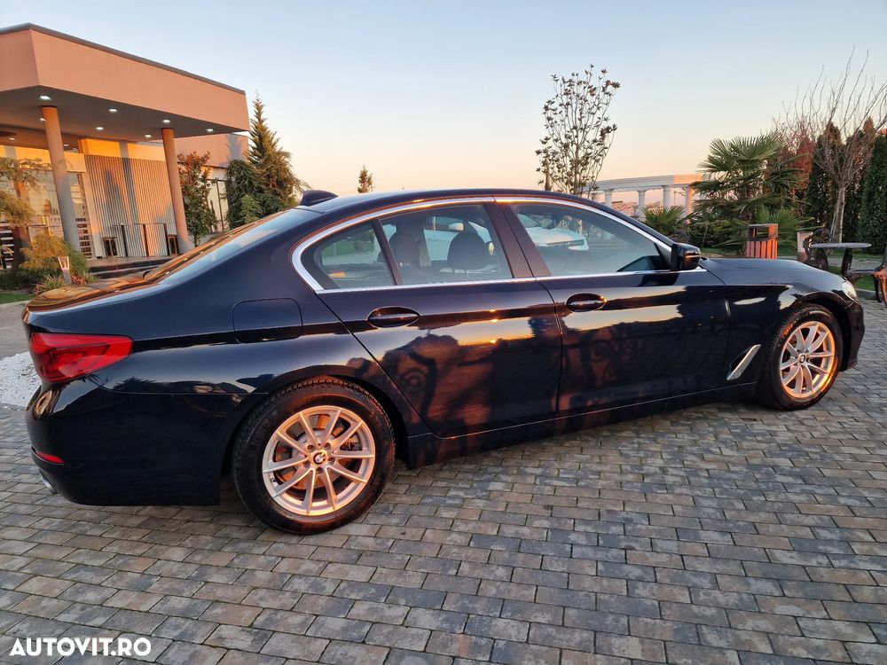 BMW Seria 5 520d AT - 7