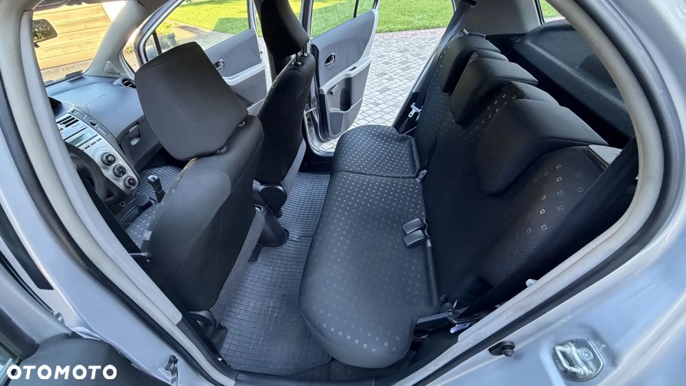 Toyota Yaris 1.3 Luna A/C - 18
