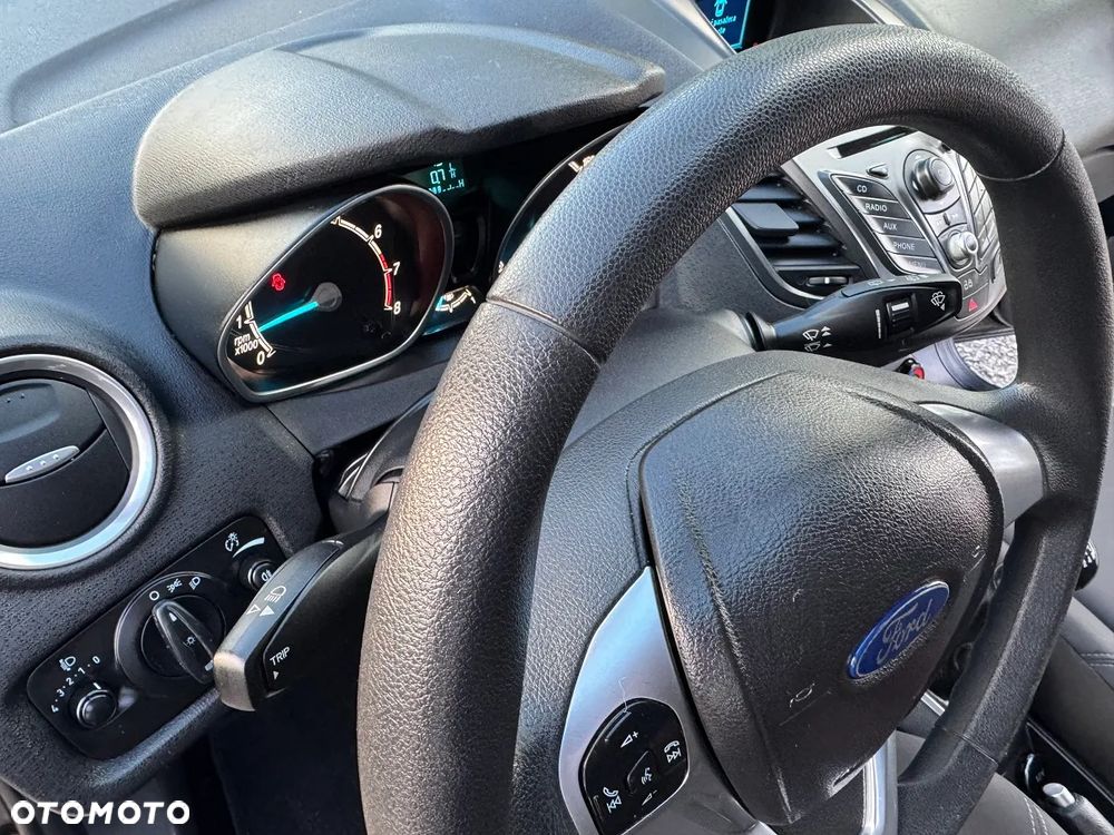 Ford Fiesta - 38