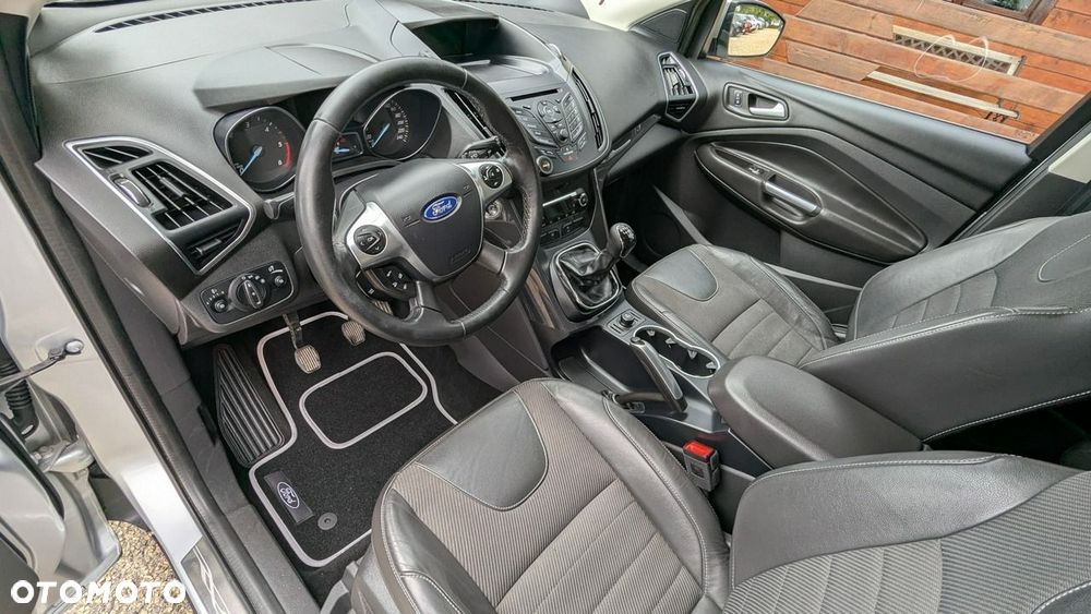Ford Kuga 2.0 TDCi 2x4 Black & Silver - 16
