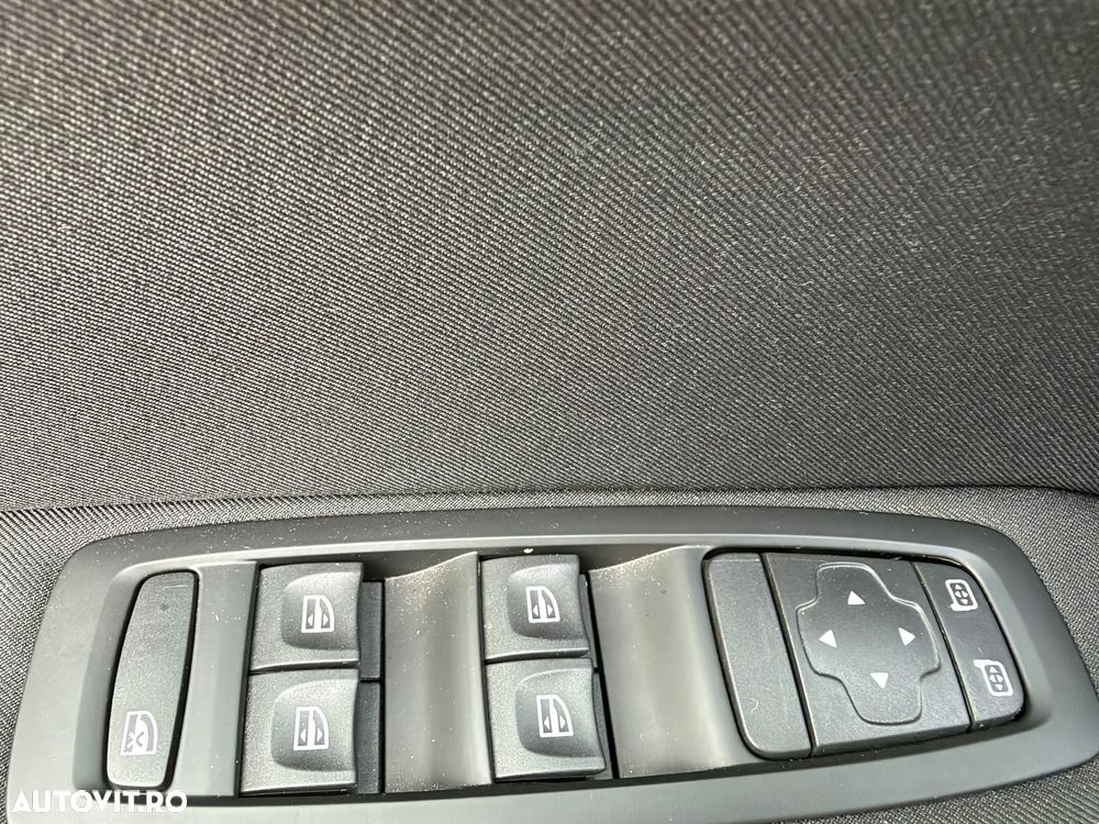 Renault Megane TCe 140 GPF EQUILIBRE - 9
