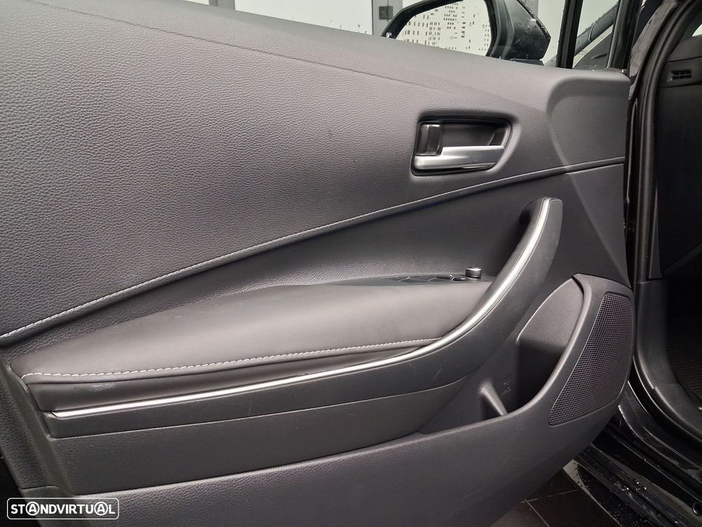 Toyota Corolla Touring Sports 1.8 Hybrid Comfort Plus - 34