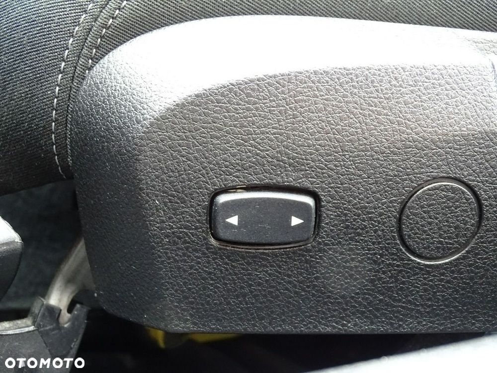 BMW Seria 1 - 27