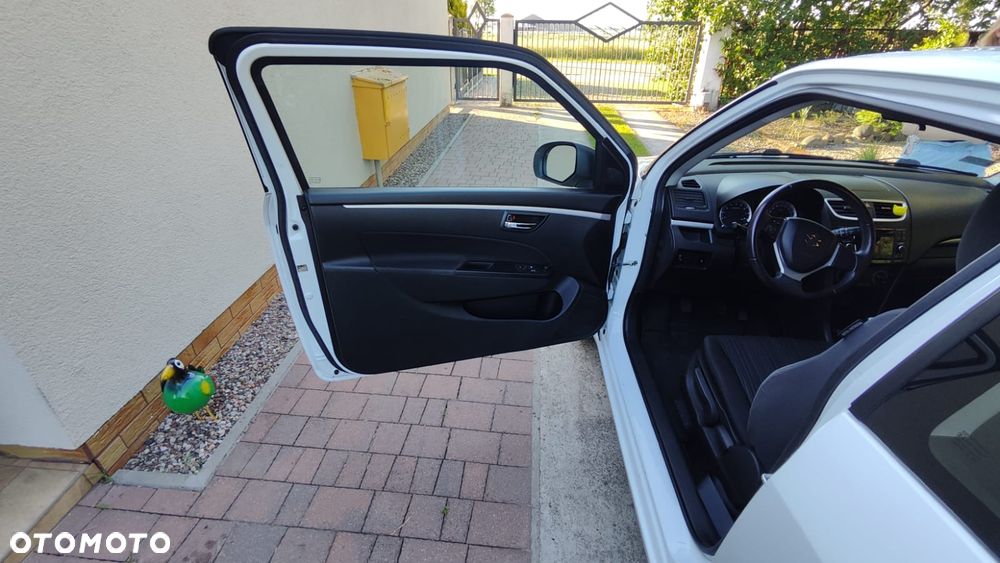 Suzuki Swift 1.2 Premium - 8