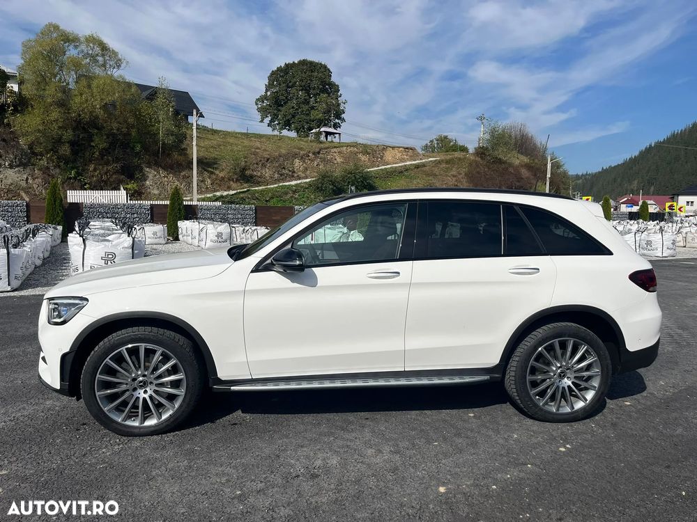 Mercedes-Benz GLC - 7