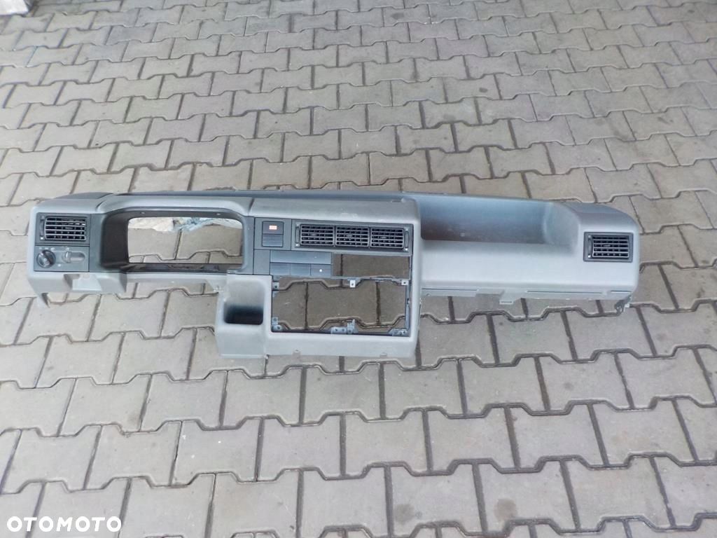 VW T4 96-98 DESKA ROZDZIELCZA KONSOLA - 1