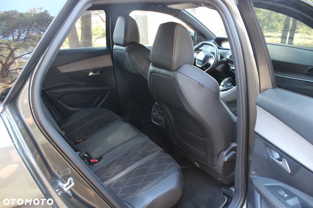 Peugeot 3008 ver-bluehdi-180-stop-start-eat6-gt - 12