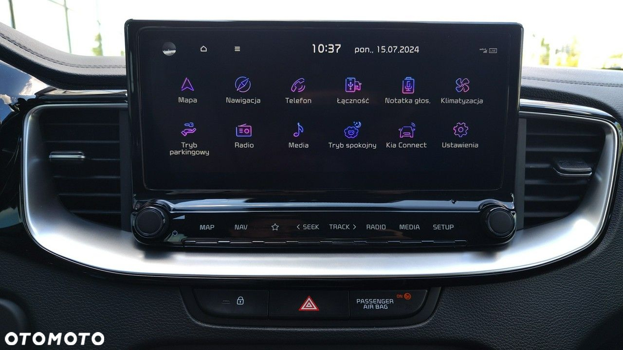 Kia Ceed - 24
