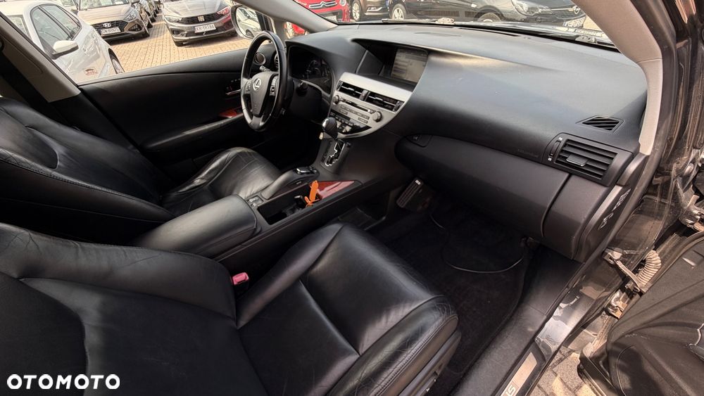 Lexus RX - 8