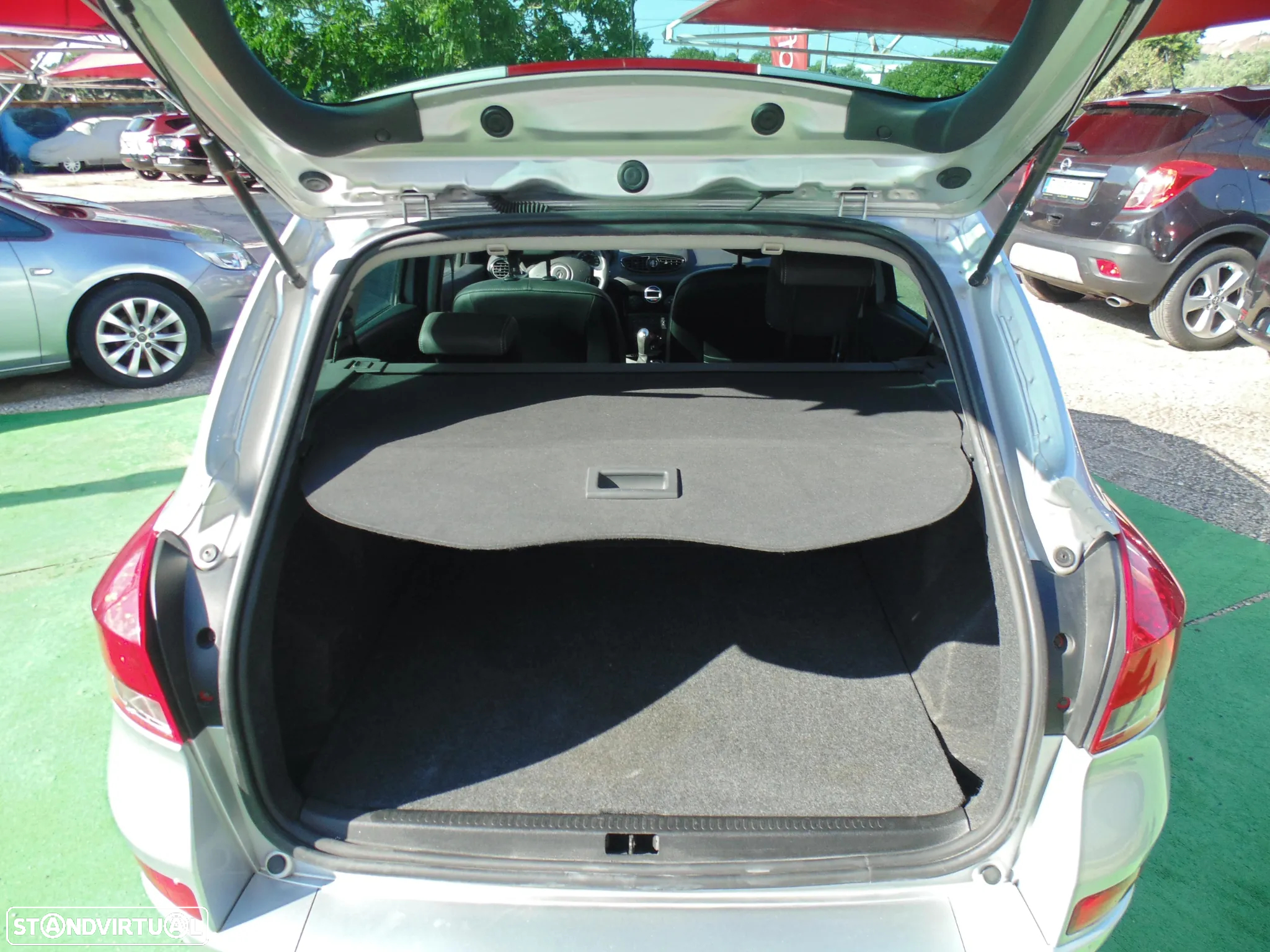 Renault Clio Break 1.5 dCi Dynamique S - 12
