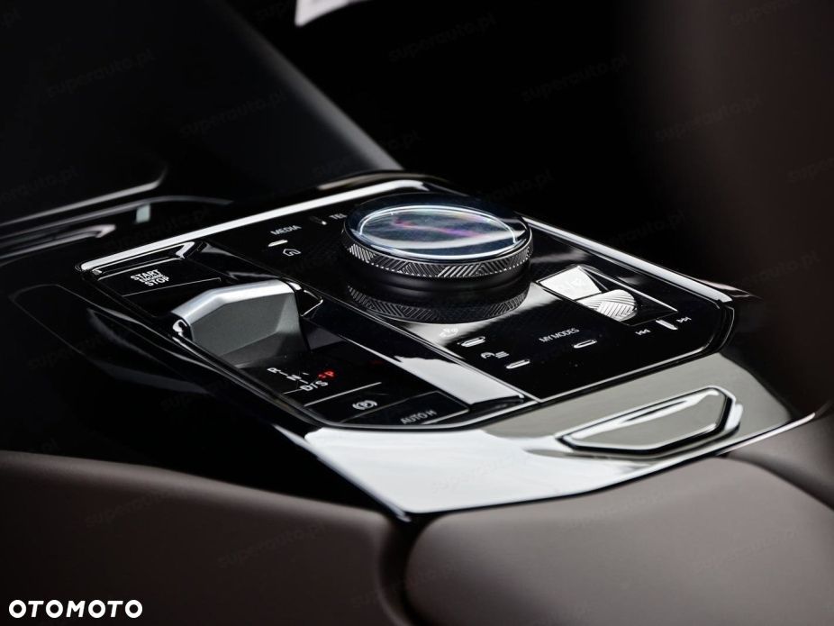 BMW Seria 5 520d mHEV - 14