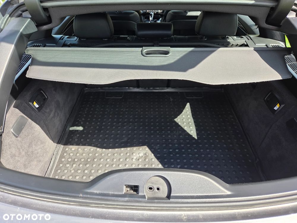 BMW Seria 5 518d - 21