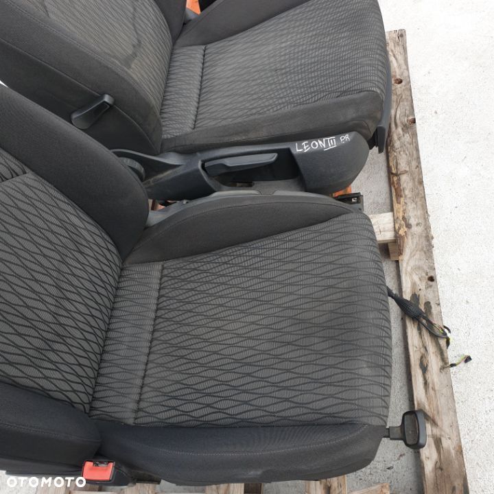 SEAT LEON 3 III 5-D HB FOTEL FOTELE POSZYCIE PRAWE 14R - 2