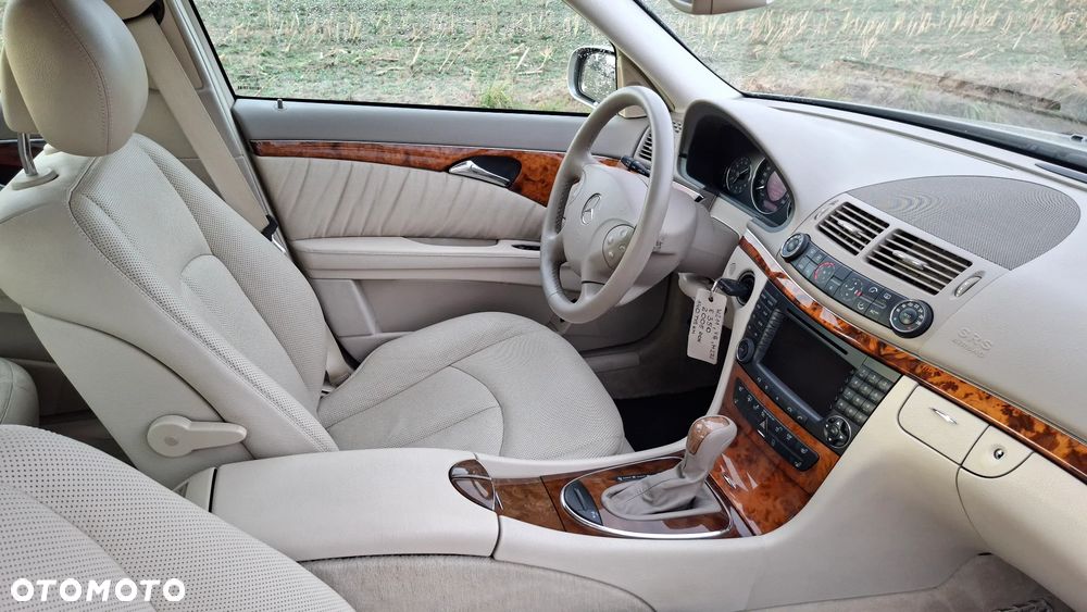 Mercedes-Benz Klasa E 350 7G-TRONIC Elegance - 1