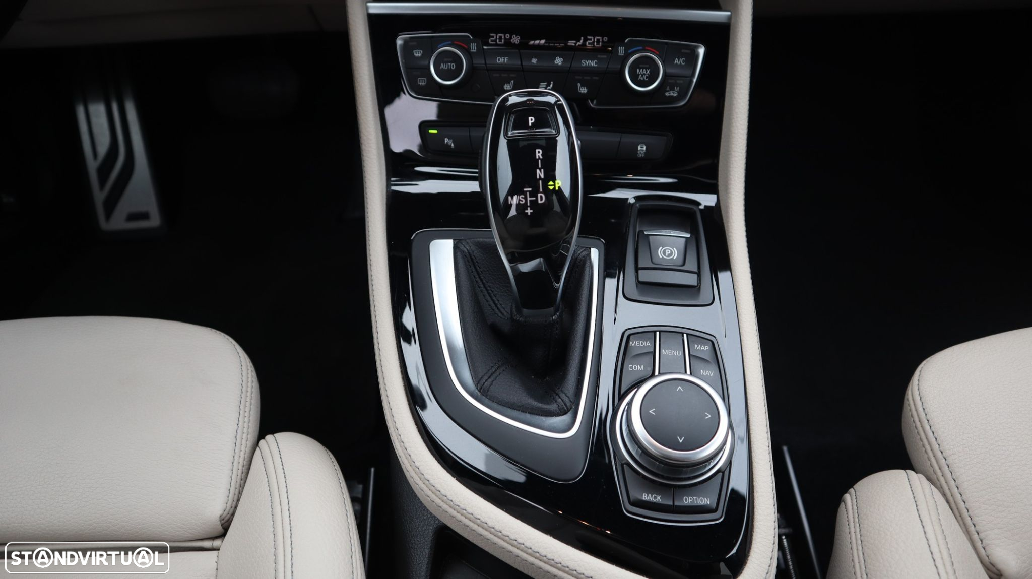 BMW 218 Gran Tourer d Pack M Auto - 17
