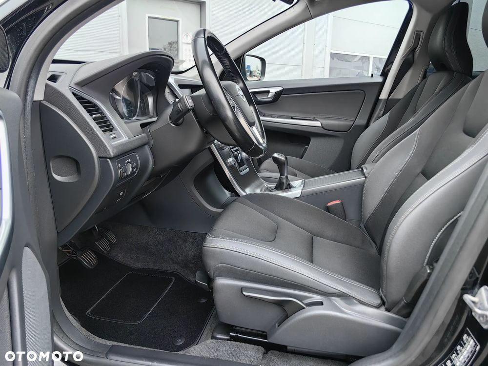Volvo XC 60 D4 Kinetic - 21