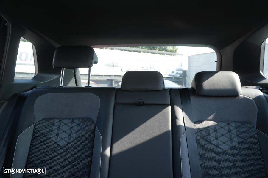VW Tiguan 1.4 TSI eHybrid R-Line DSG - 13