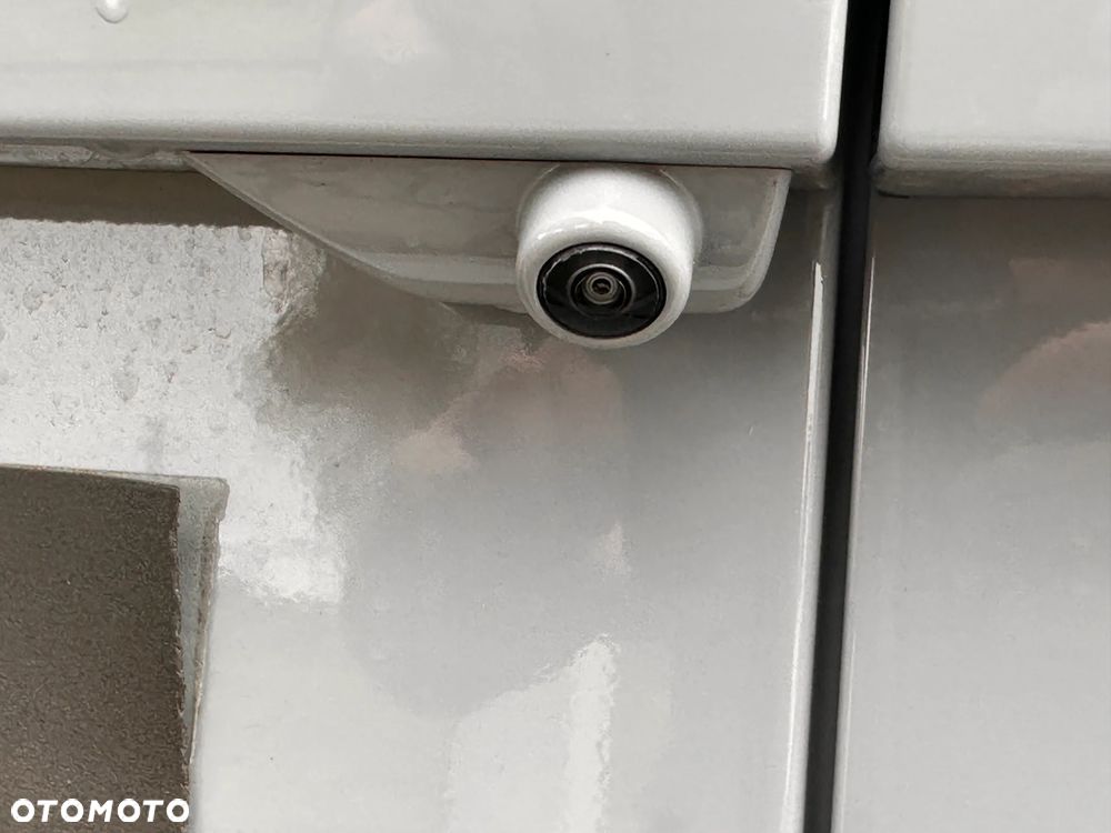 Volkswagen Caravelle 2.0 TDI L2 Life - 6