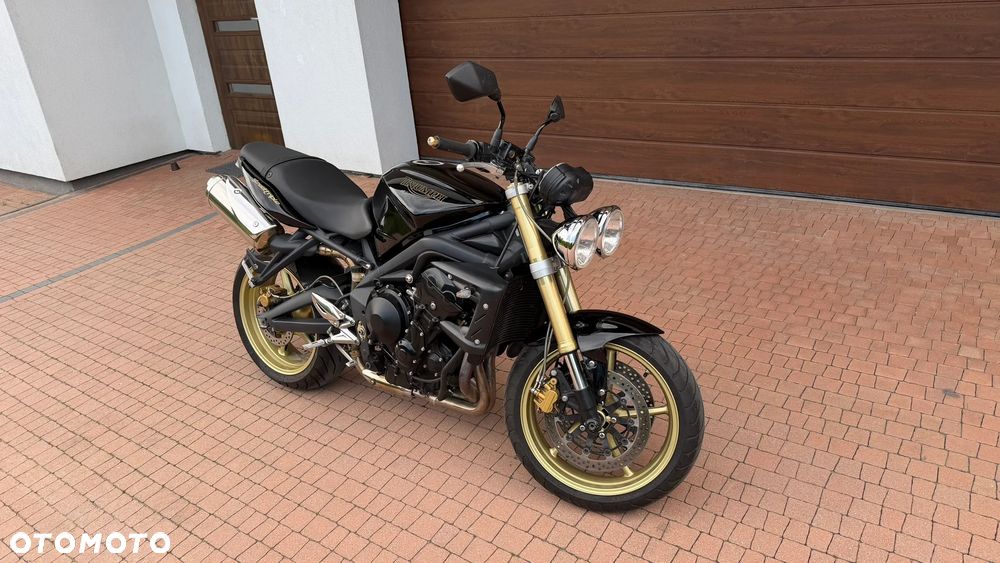 Triumph Street Triple - 2
