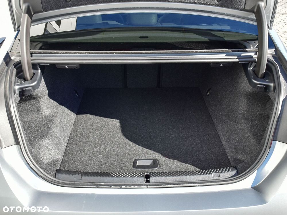 BMW i5 83.9kWh M60 xDrive - 19