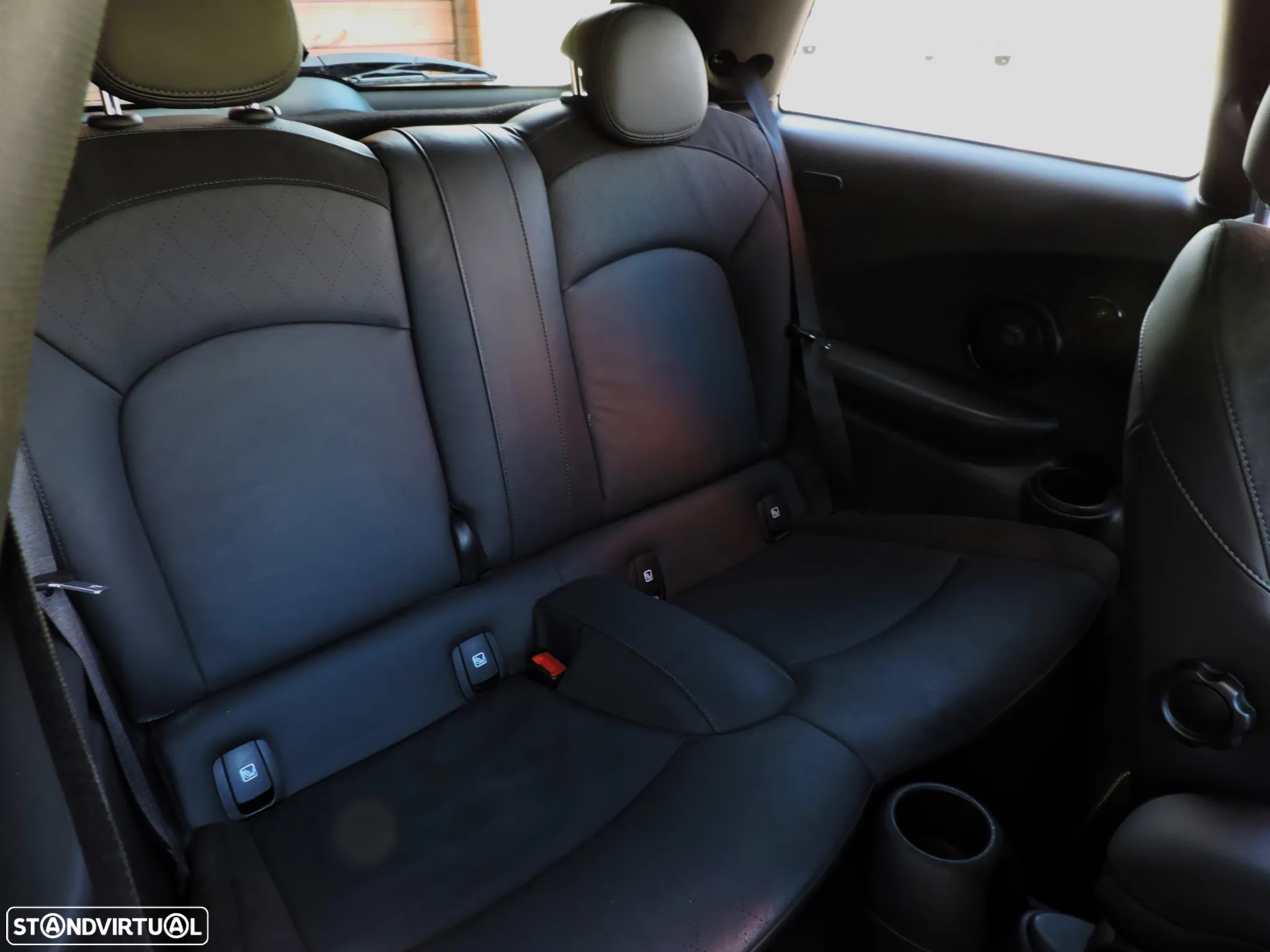 MINI 3 Portas Cooper SE - 8