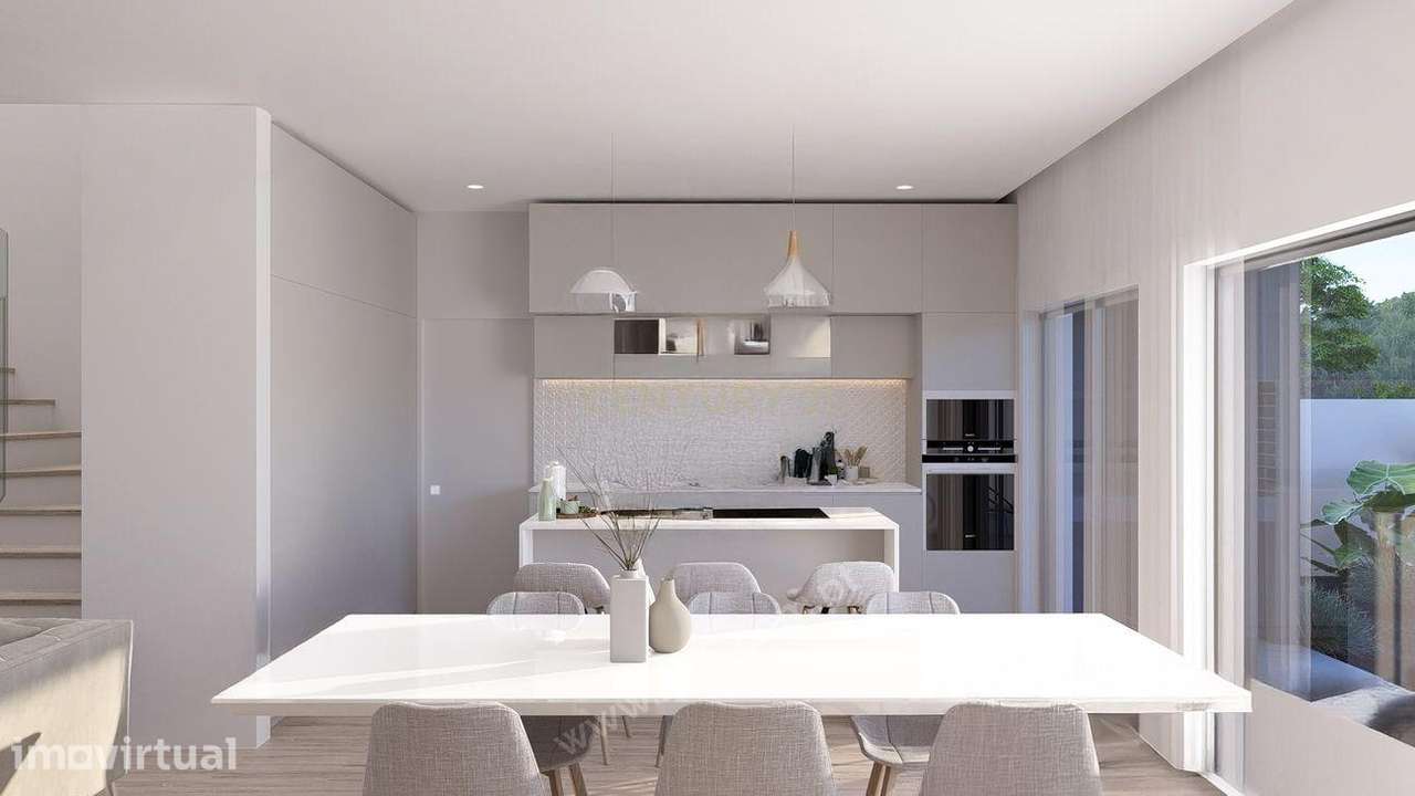 Moradia T4 em Fernão Ferro – Modernidade, Conforto e Tranquilidade - Grande imagem: 2/15