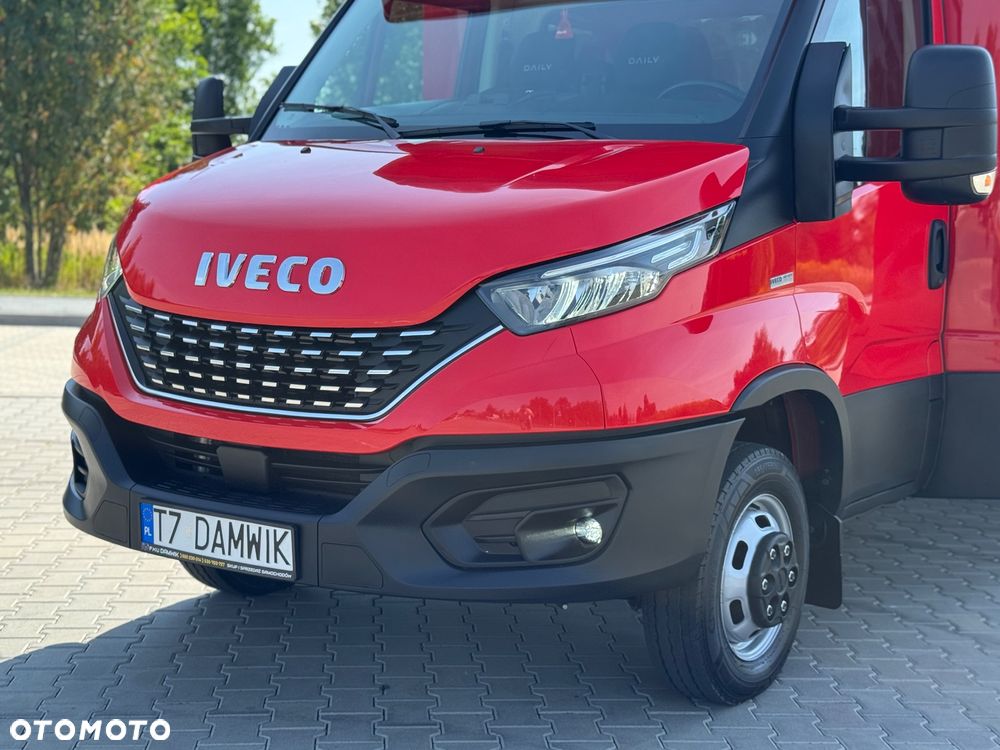 Iveco Daily 2022r‼️50C18‼️3.0 Plandeka 12 Palet 2x Firanka‼️Wysokość rampowa Full LED na bliźniaku Salon Polska Poduszki Pneumatyczne 5,12x2,5x2,35 z tyłu drzwi Spojkar 3.5T - 13