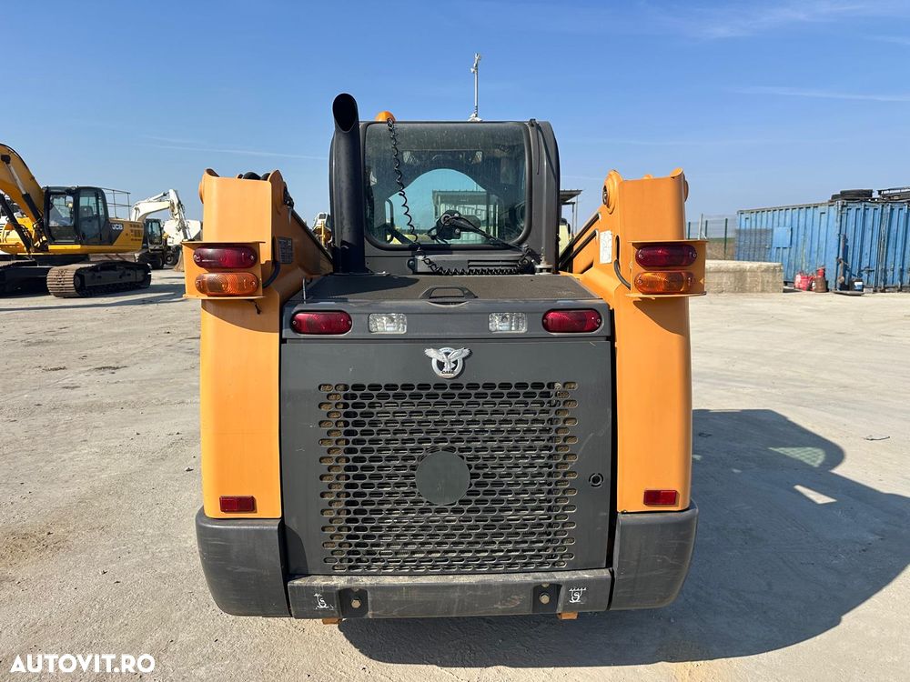 Case SR 210 LOADER - 5