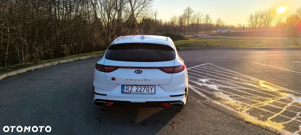 Kia ProCeed - 6