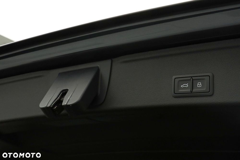 Audi A4 Avant 40 TFSI mHEV Advanced S tronic - 8