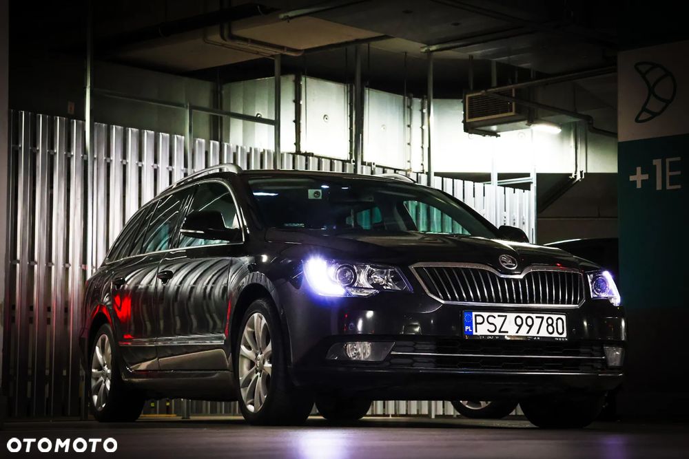 Skoda Superb 2.0 TDI 4x4 Business DSG - 10