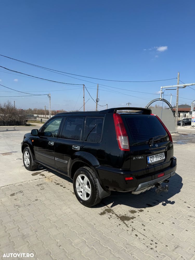 Nissan X-Trail 2.2 TDI Comfort - 3