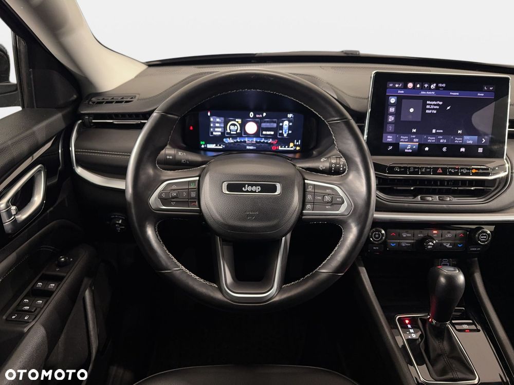 Jeep Compass - 16