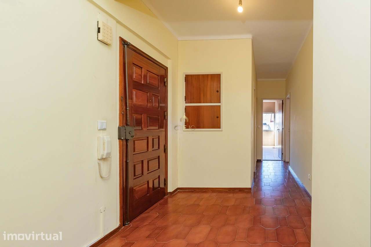 Apartamento T3 com Vista Rio em Santa Iria - Grande imagem: 3/36