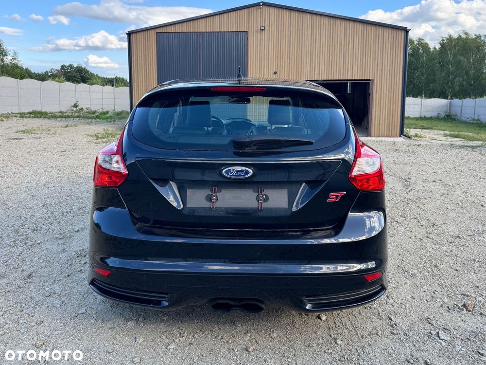 Ford Focus 2.0 EcoBoost ST - 7