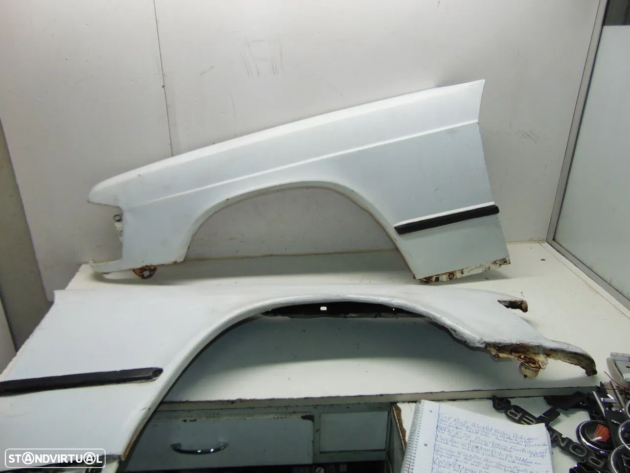 Mercedes W201/190 guarda lamas - 1