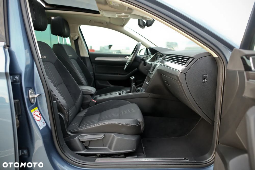 Volkswagen Passat Alltrack - 22