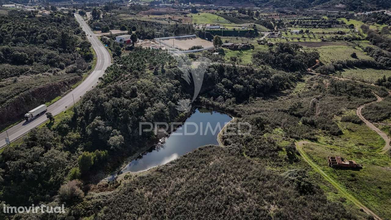 Casas em ruinas em processo de aprovação - Grande imagem: 5/10