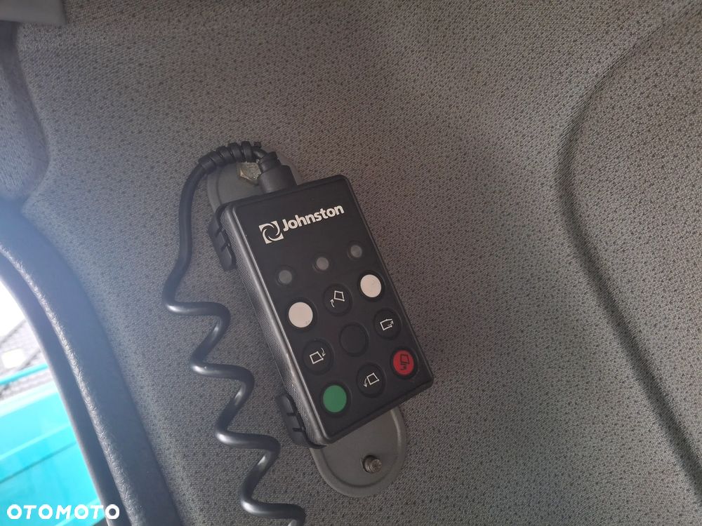 Mercedes-Benz Axor 1829 Zamiatarka Johnston 2 Silniki Szczotki L/R Karcher Listwa Ciśnieniowa - 35