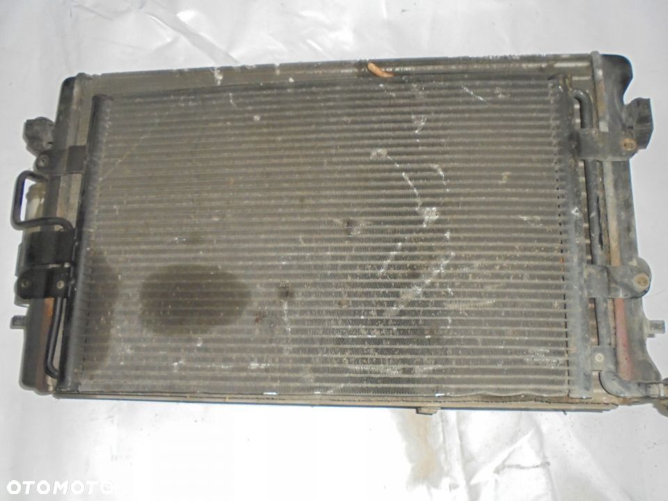 CHLODNICA KLIMATYZACJI BORA 1.6 GOLF - 1