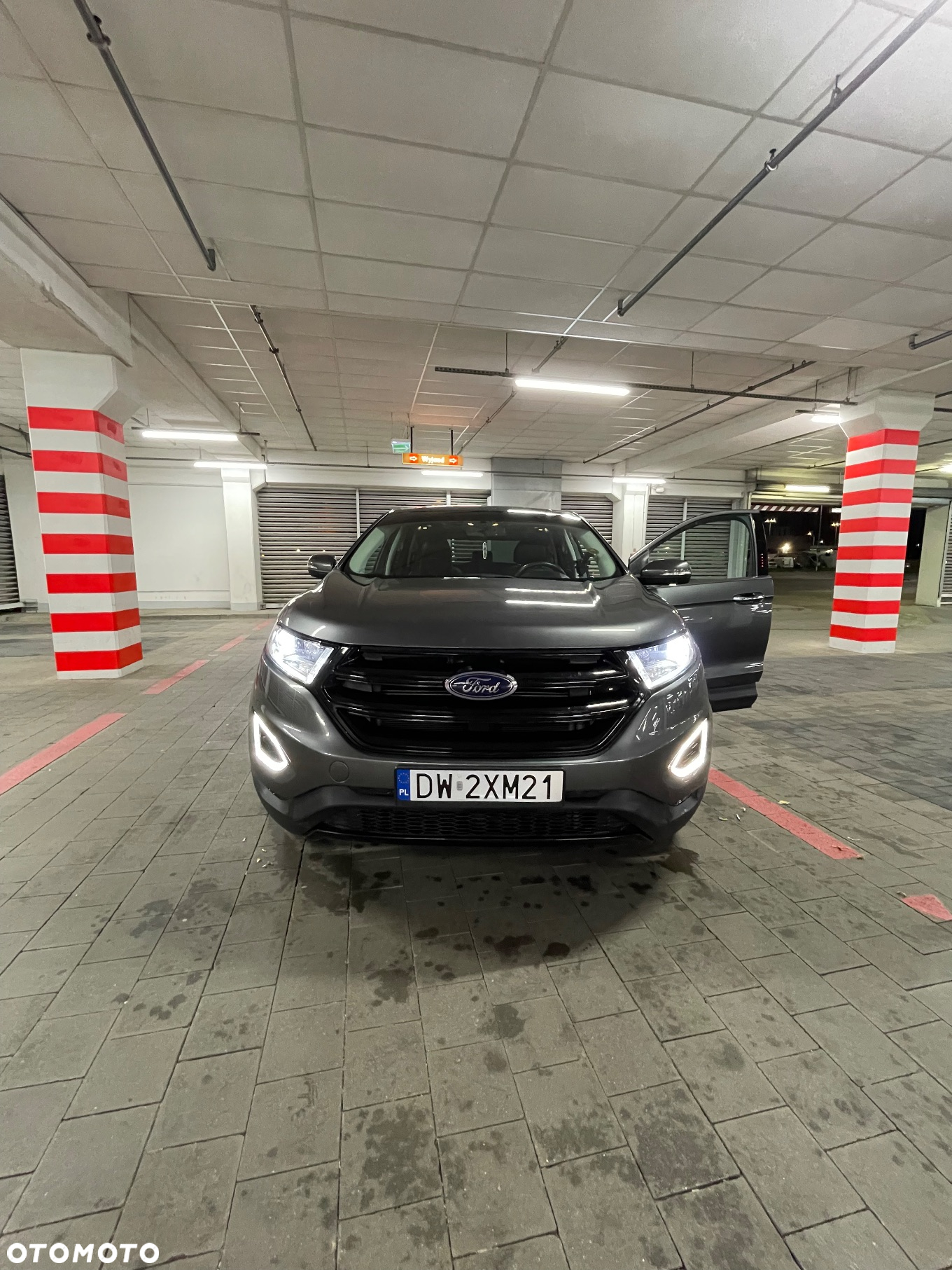 Ford Edge - 16